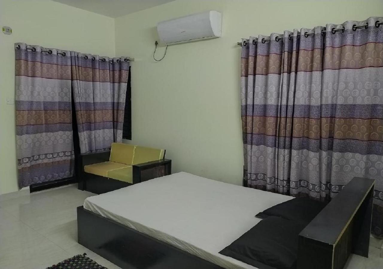 Rose Garden Guest House Khulna エクステリア 写真